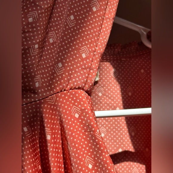 LIKE NEW | Saltwater LUXE Lena Peasant Mini Dress in Rose Dots Women’s Medium - Picture 8 of 12